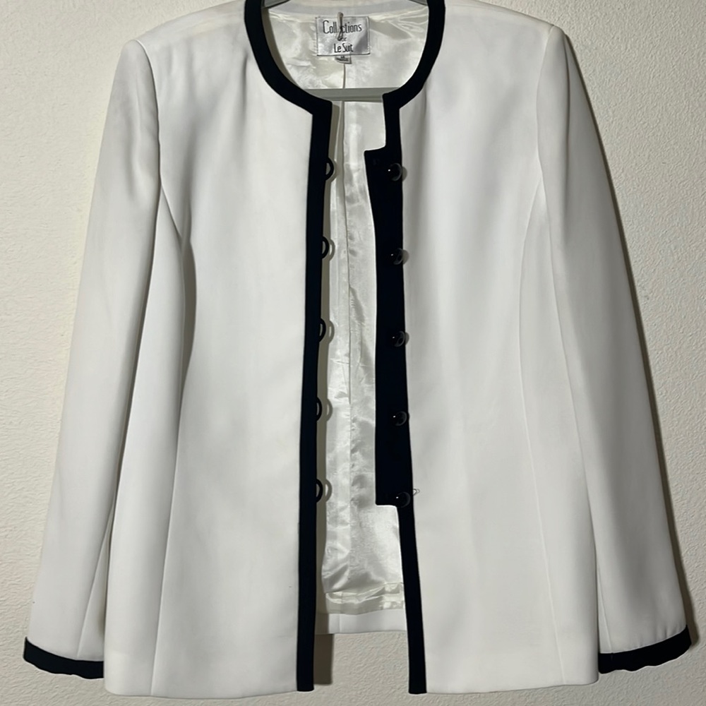 Le Suit Black & White Jacket size 14